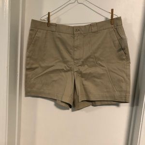 Khakis shorts